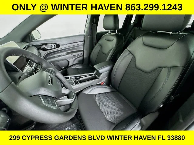 New 2026 Silver Jeep Latitude image 20