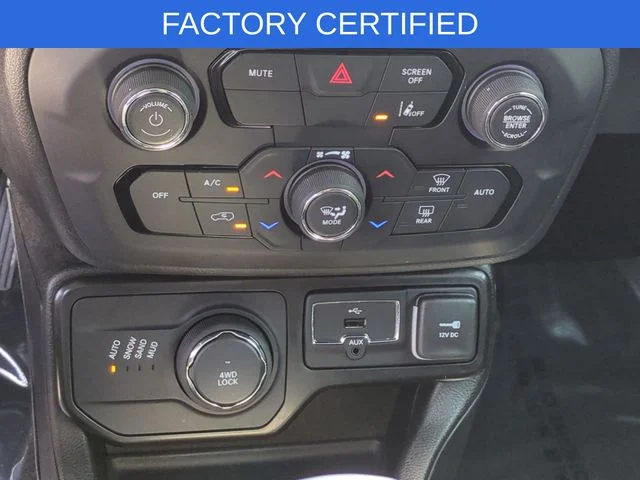 Used 2023 Red Jeep Latitude image 23