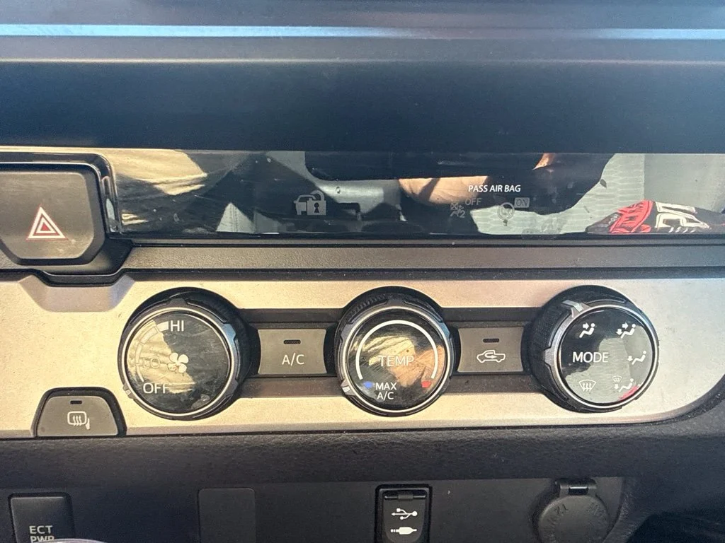 Used 2018 Black Toyota SR image 16