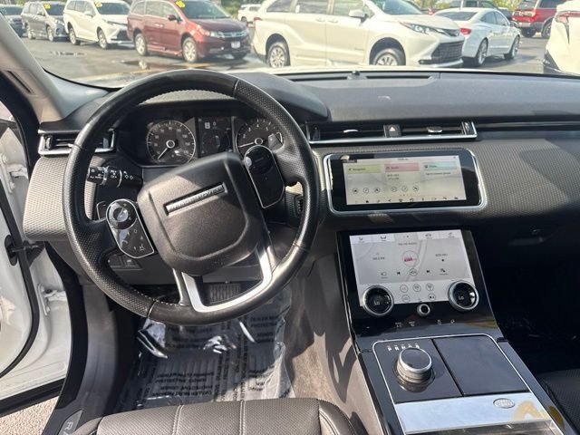 Used 2019 White Land Rover S image 10