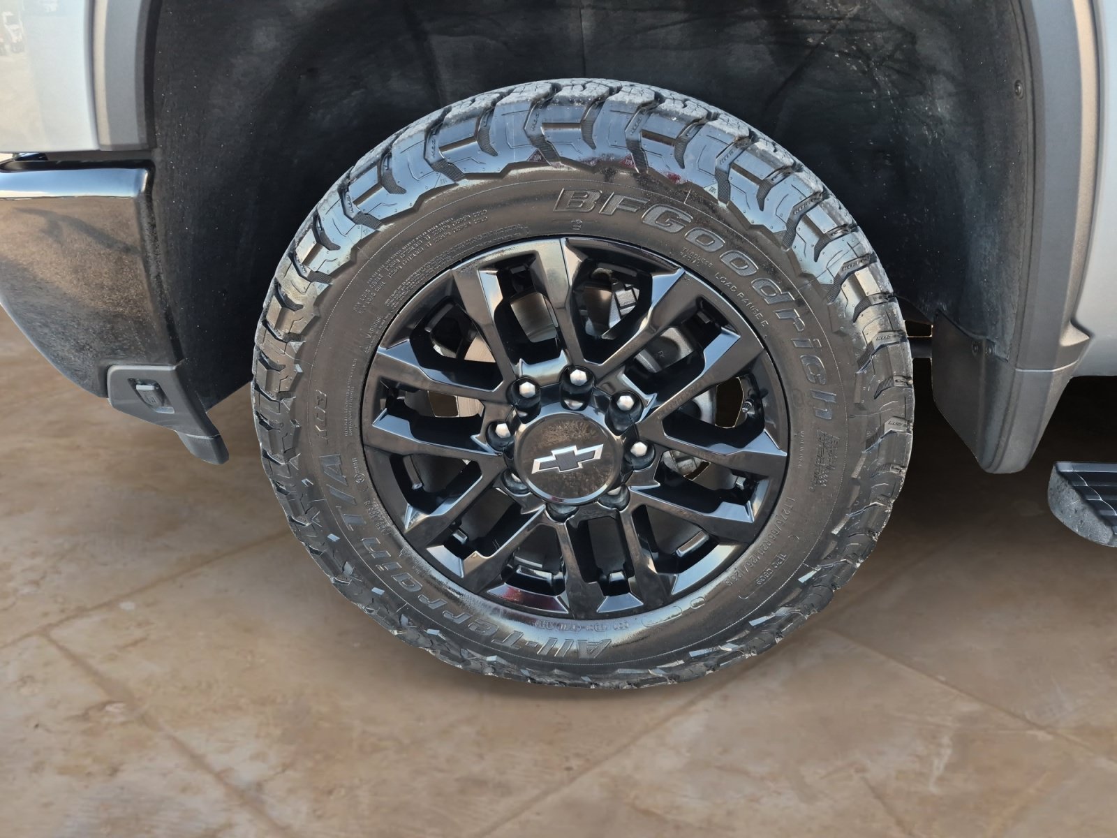 Used 2025 Sterling Gray Metallic Chevrolet LTZ image 30