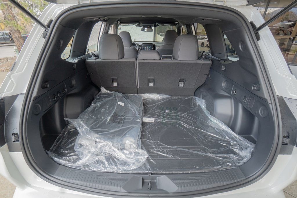 2026 Subaru Forester Base - Photo 20