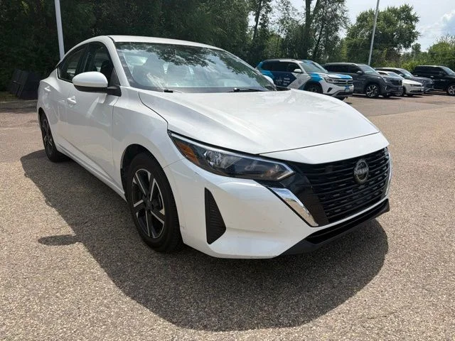 Used 2024 Nissan Sentra SV with VIN 3N1AB8CV1RY346326 for sale in Inver Grove Heights, Minnesota