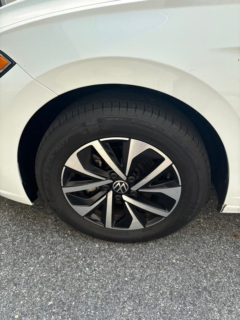 Used 2024 White Volkswagen 1.5T S image 14