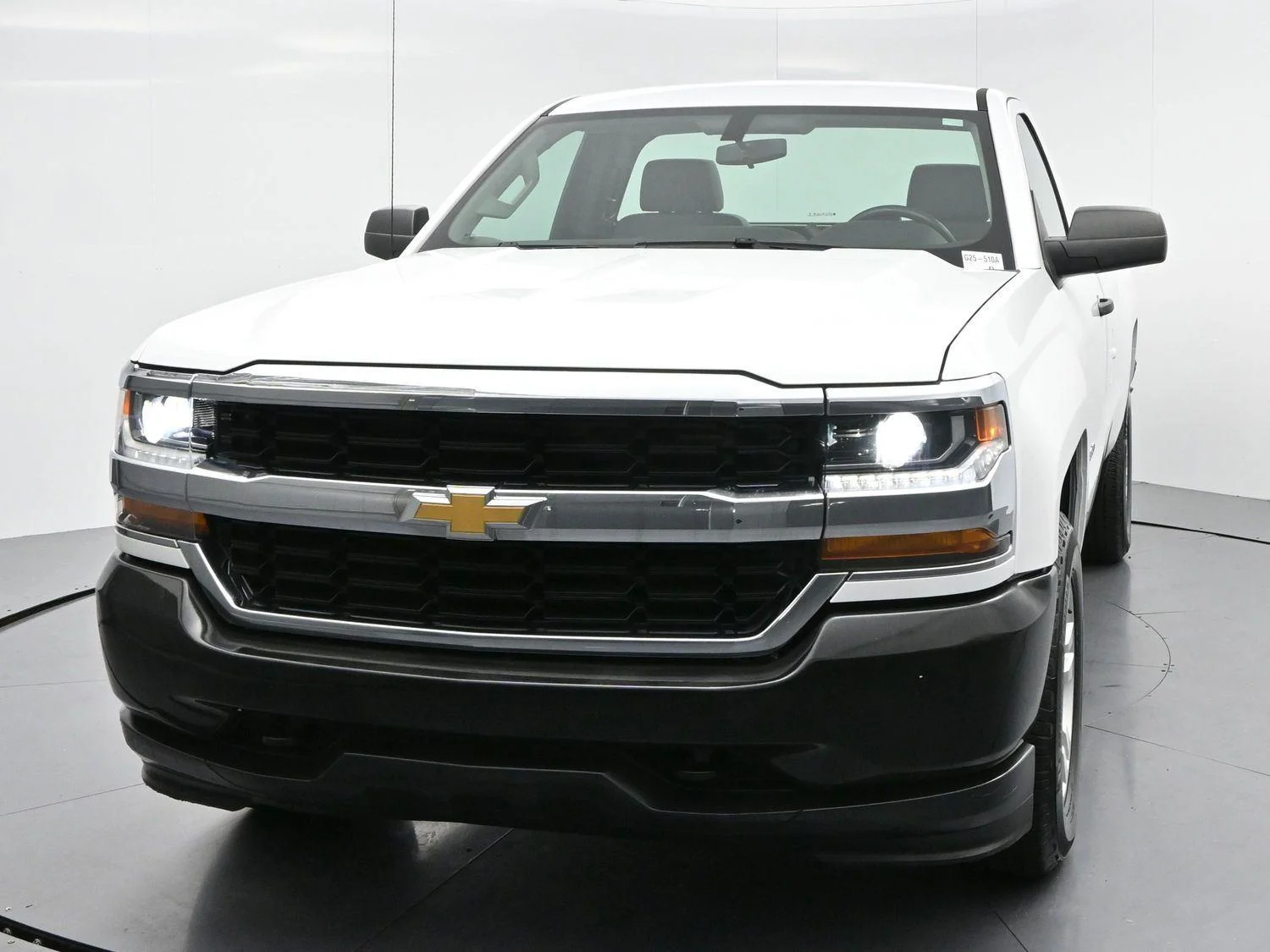 Used 2018 SUMMIT WHITE Chevrolet Work Truck image 2