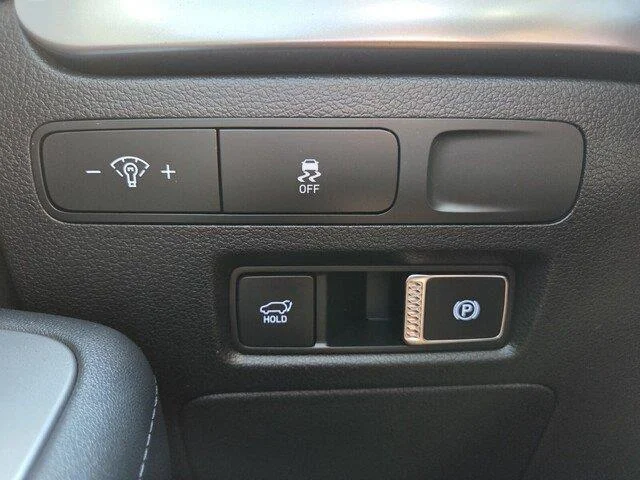 Used 2025 Hyper White Hyundai XRT image 12