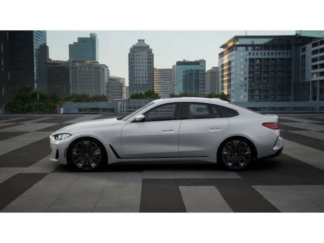 New 2026 Mineral White Metallic BMW 430i xDrive image 4