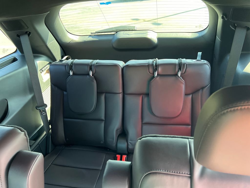 New 2026 White Ford Platinum image 24