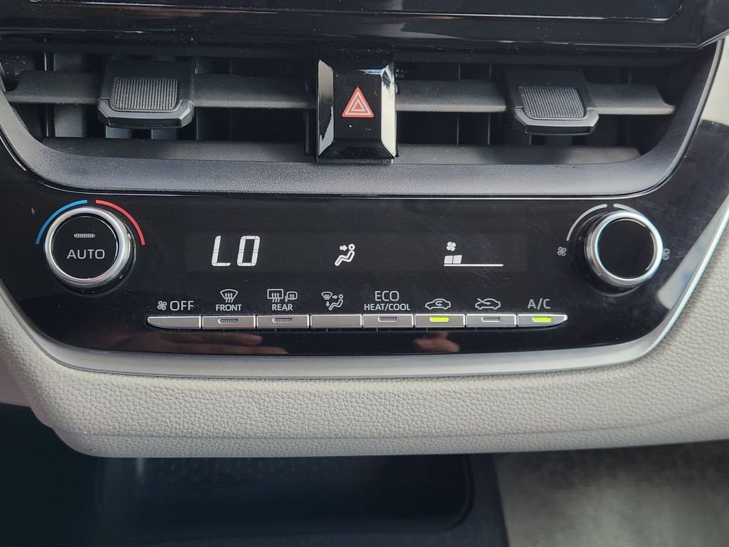Used 2020 Barcelona Red Metallic Toyota LE image 17