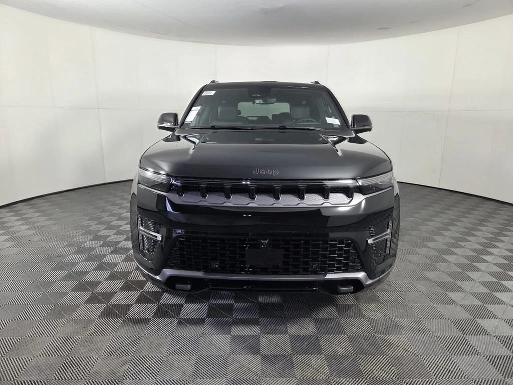 New 2026 High Gloss Black Exterior Paint Jeep Limited Reserve image 3