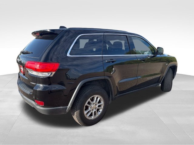 Used 2018 Black Jeep Laredo image 7