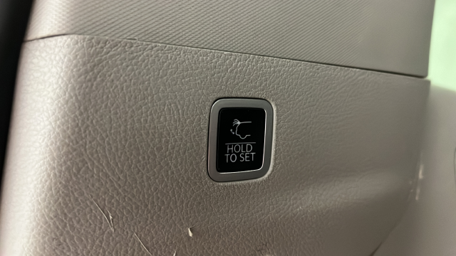 Used 2023 Baltic Gray Metallic Clearcoat Jeep Base image 30