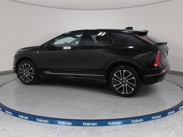 2027 Cadillac OPTIQ Sport - Photo 8