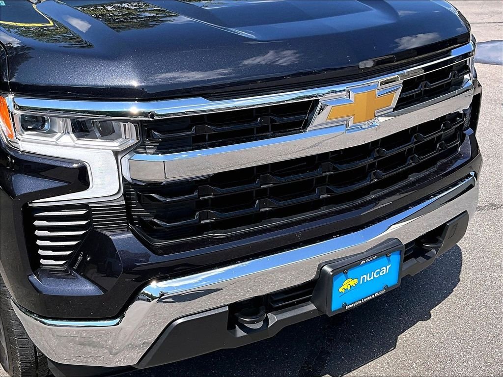 Used 2024 Dark Ash Metallic Chevrolet LT image 32