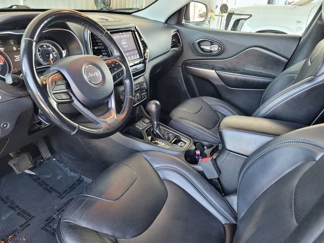 Used 2019 Blue Jeep Limited image 10