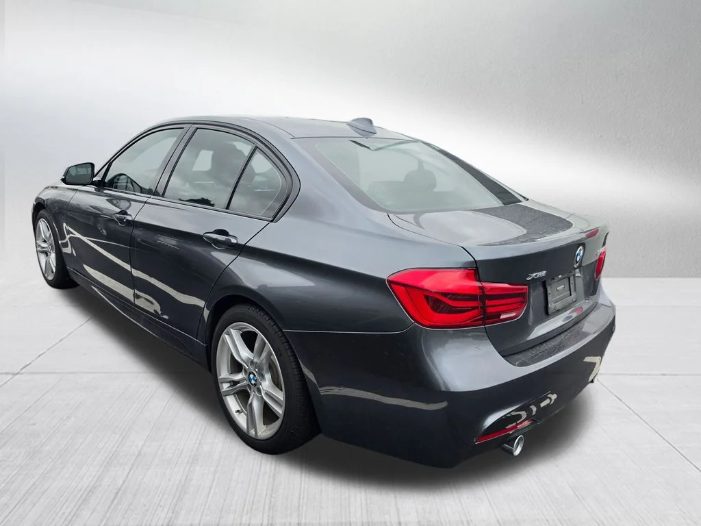 Used 2018 Gray BMW 340i xDrive image 21