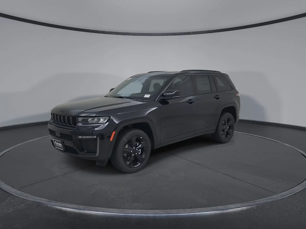 New 2026 Diamond Black Crystal Pearlcoat Jeep Limited image 7