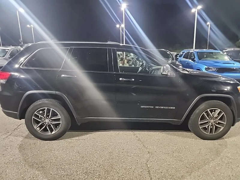 Used 2018 Black Jeep Limited image 5