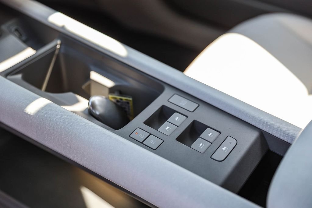 2024 Hyundai IONIQ 6 Limited - Photo 19