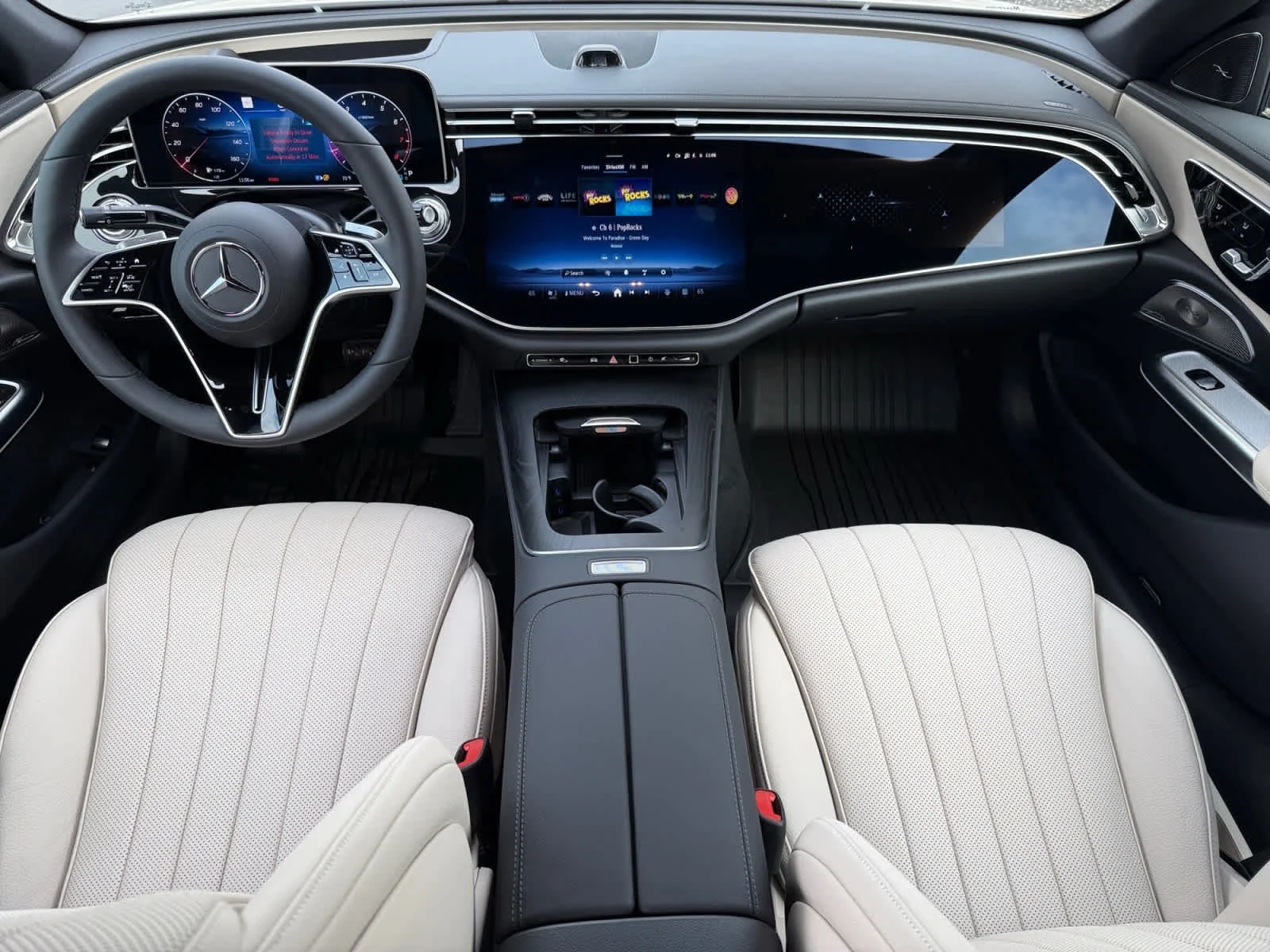 New 2026 Polar White Mercedes-Benz E 350 image 12