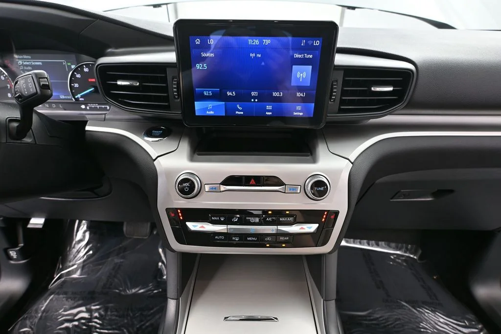 Certified Used 2022 Silver Ford XLT image 25