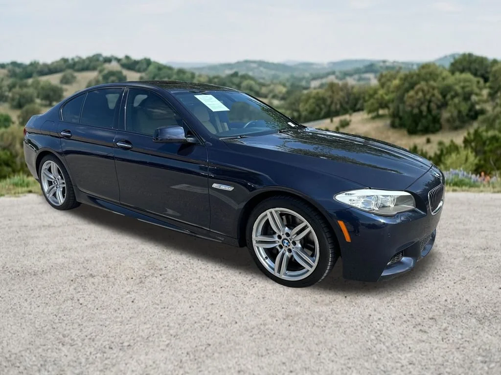 2013 BMW 5 Series 535i Sedan's photo