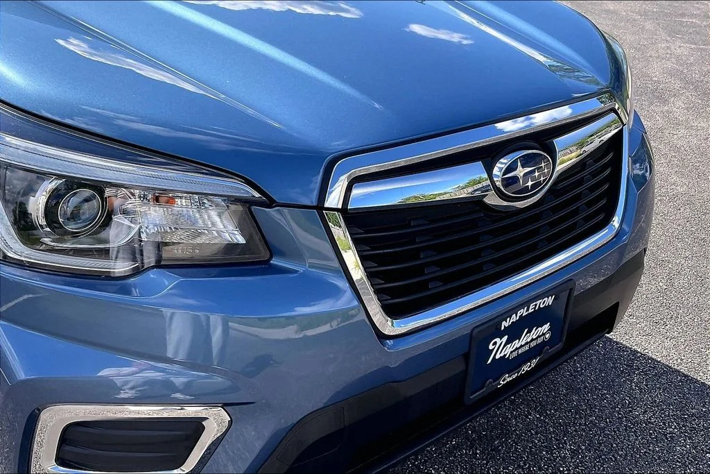 Used 2020 Blue Subaru Limited image 31