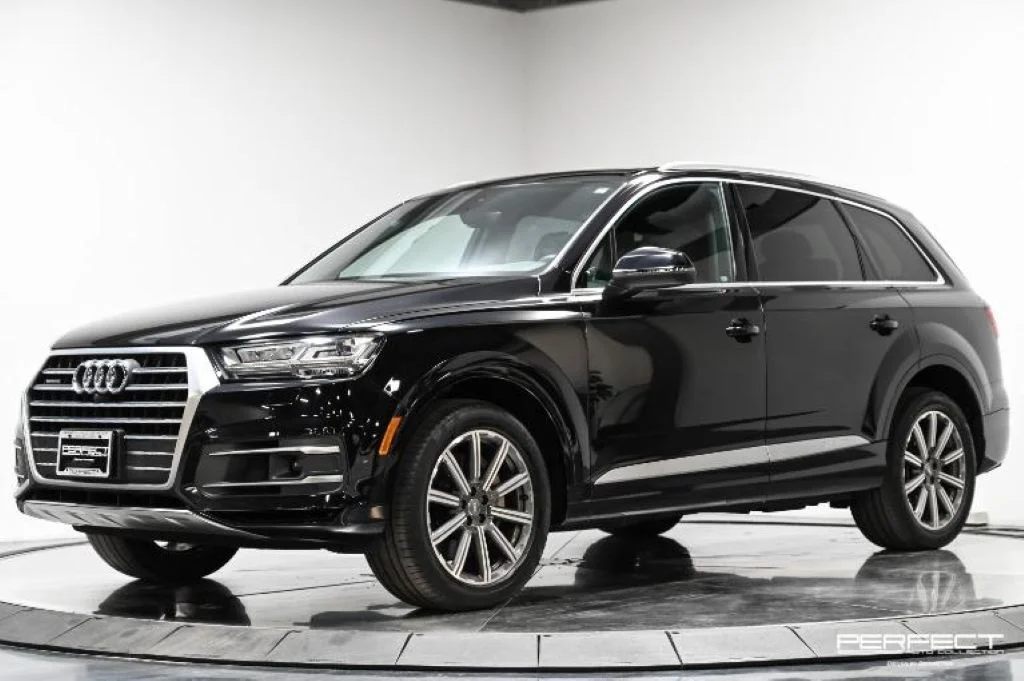 Used 2018  Audi 3.0T Prestige image 1
