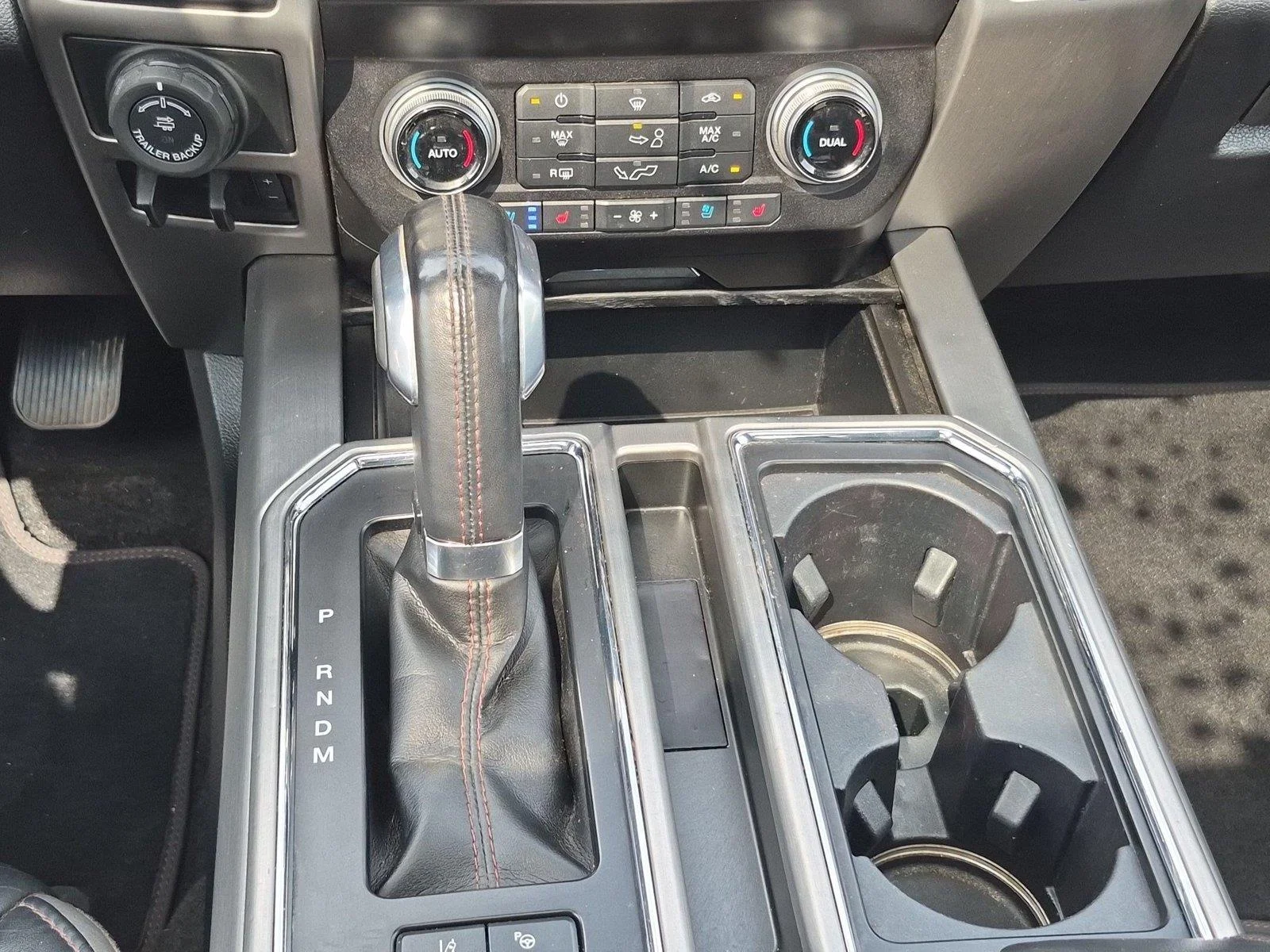 Used 2020 Magnetic Metallic Ford Platinum image 27