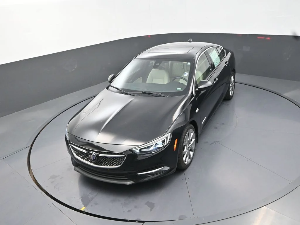 Used 2019 Black Buick Avenir image 16