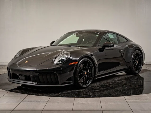 2025 Porsche 911 Carrera 4 GTS