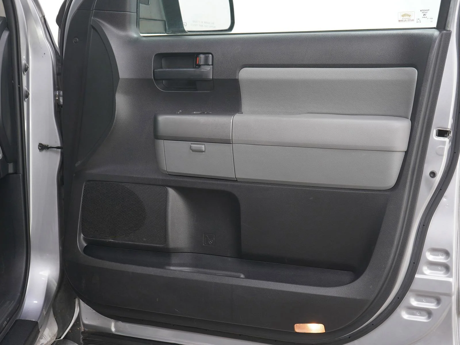 Used 2010 Silver Sky Metallic Toyota SR5 image 12