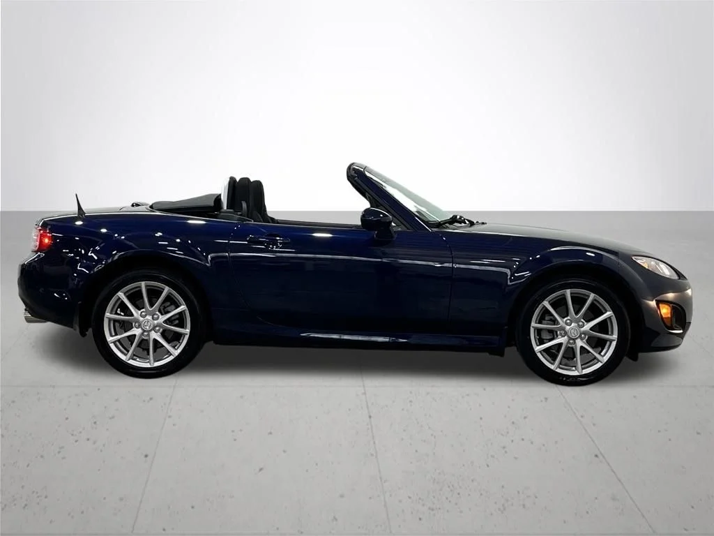 Used 2012 Blue Mazda Touring image 9