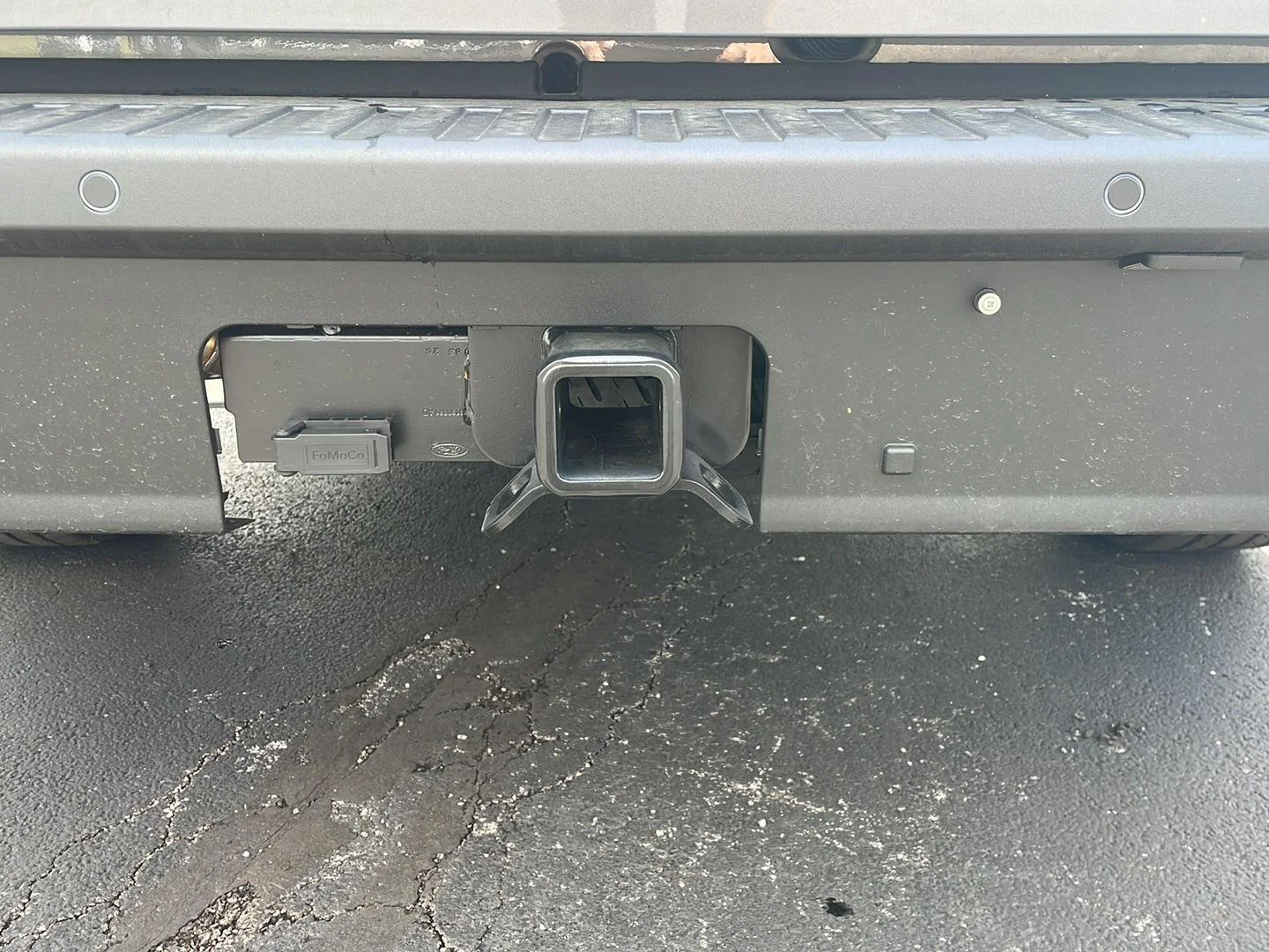 New 2026 Carbonized Gray Metallic Ford LARIAT image 5