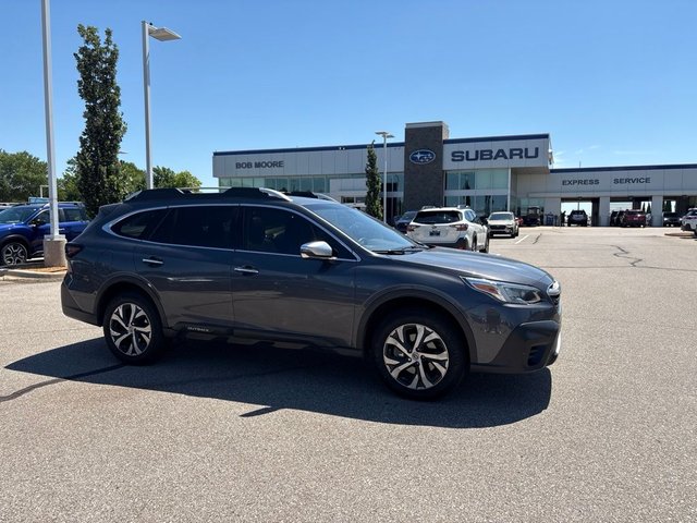 2022 Subaru Outback Touring XT