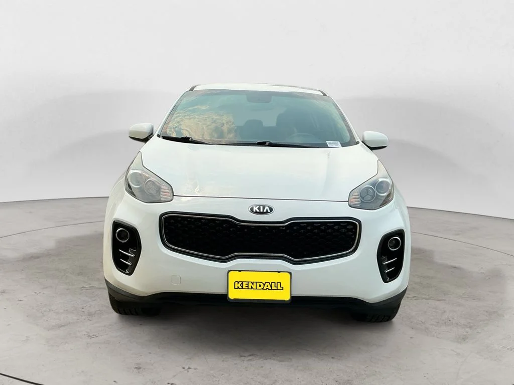 Used 2018 White Kia LX image 2