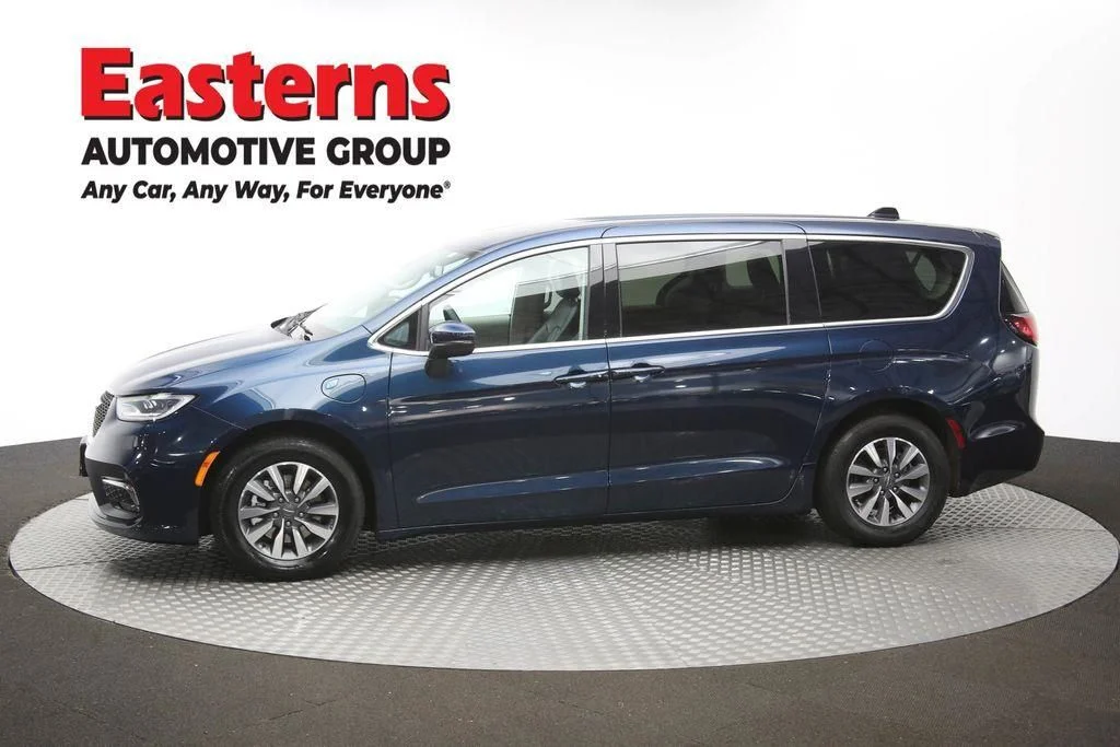 Certified Used 2023 Blue Chrysler Touring L image 63