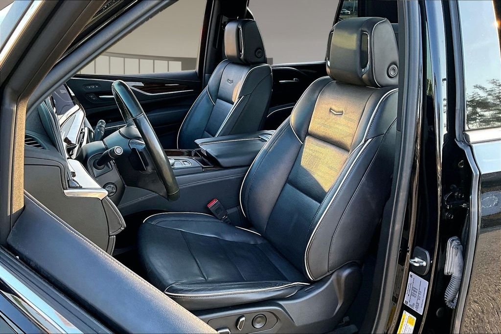 Used 2023 Black Cadillac Premium Luxury image 27