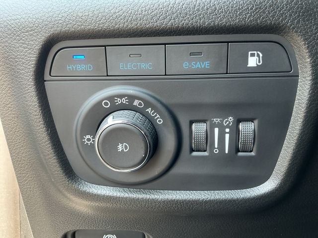 Used 2022 White Jeep 4xe image 30