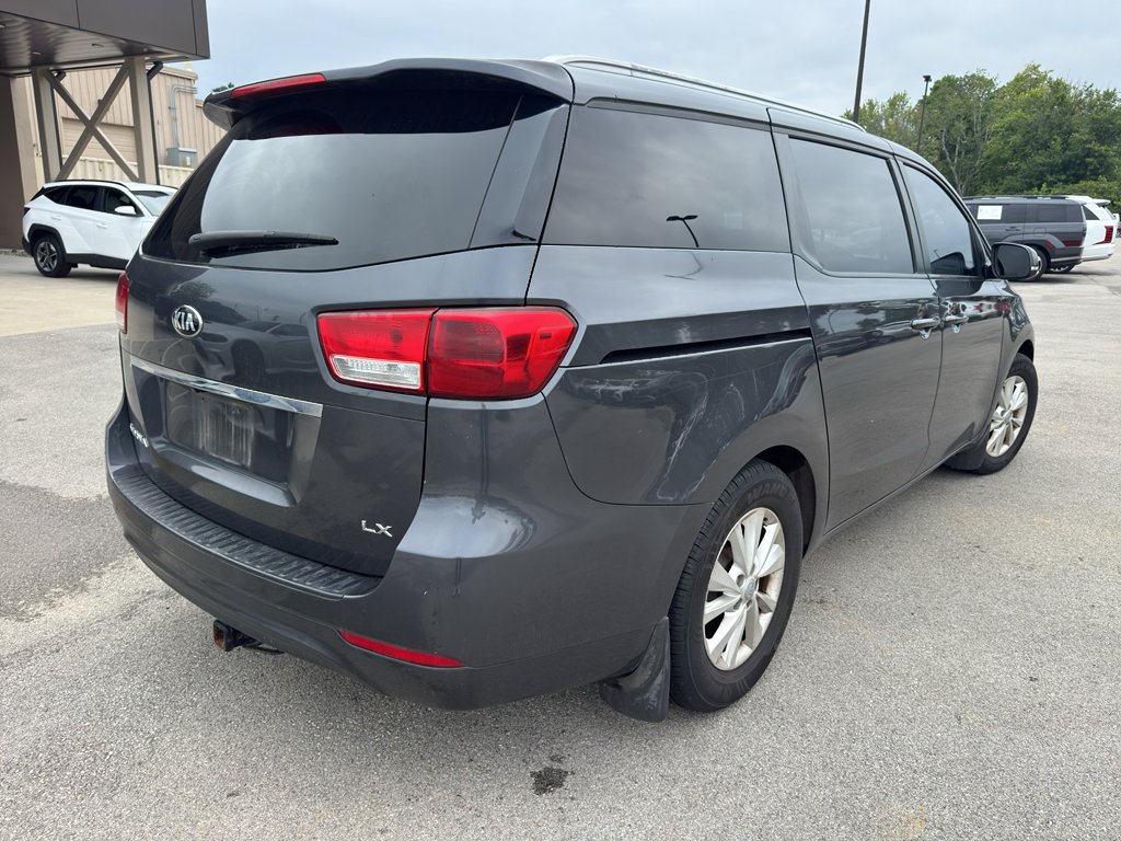 Used 2015 Platinum Graphite Kia LX image 5