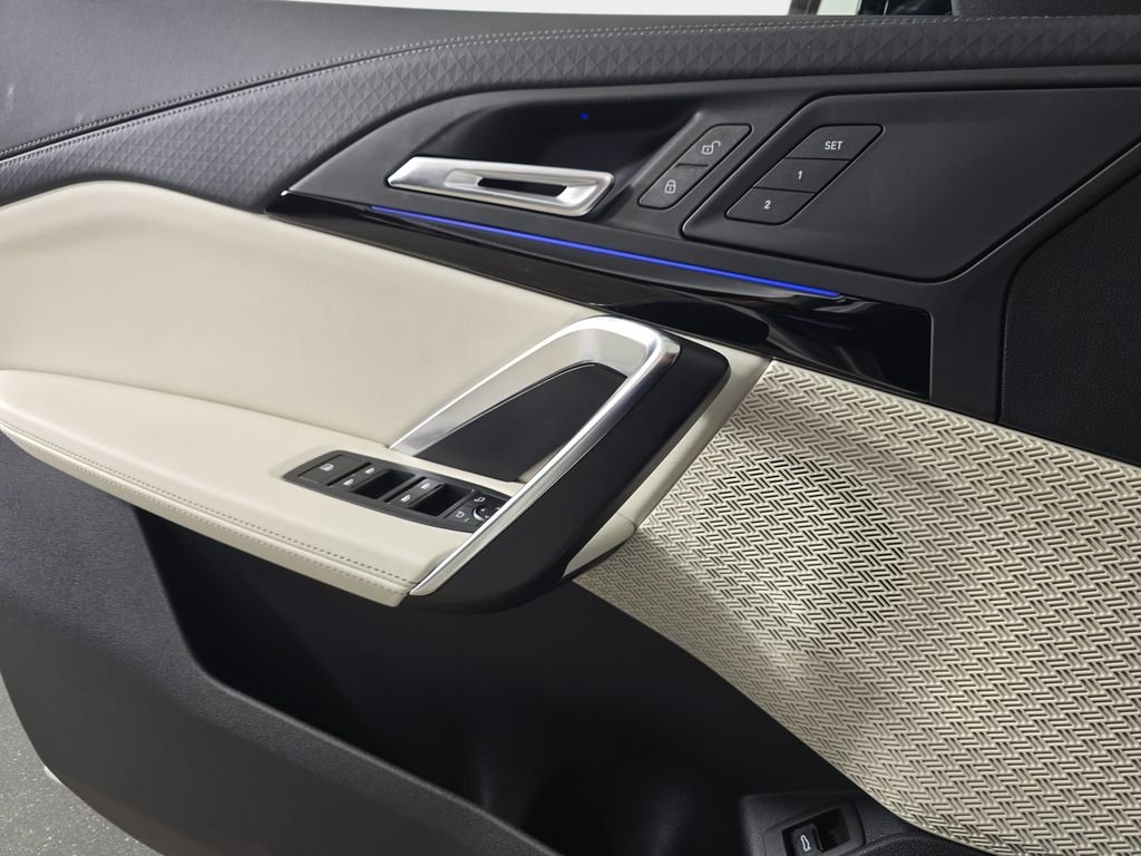 2026 BMW X2 28i - Photo 27