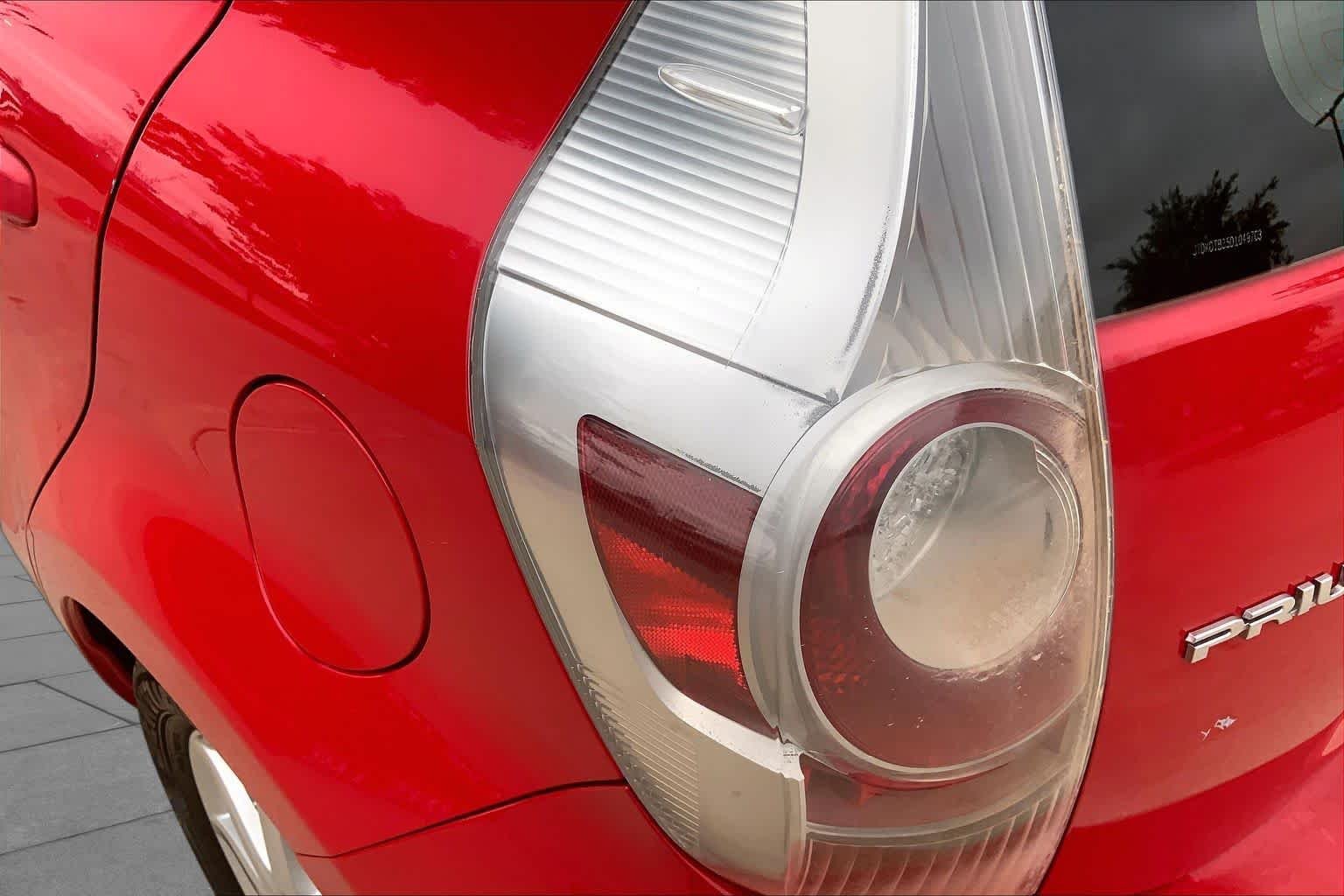 Used 2013 Absolutely Red Toyota Three image 27