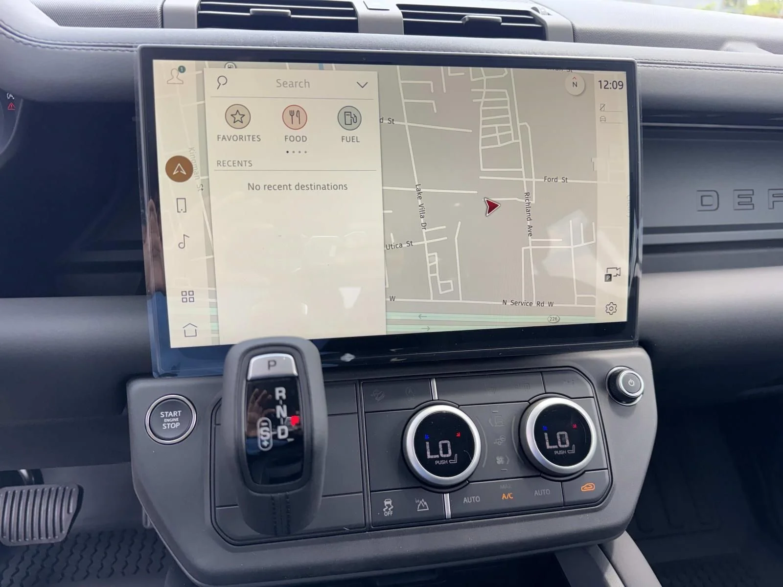 New  Green Land Rover S image 11