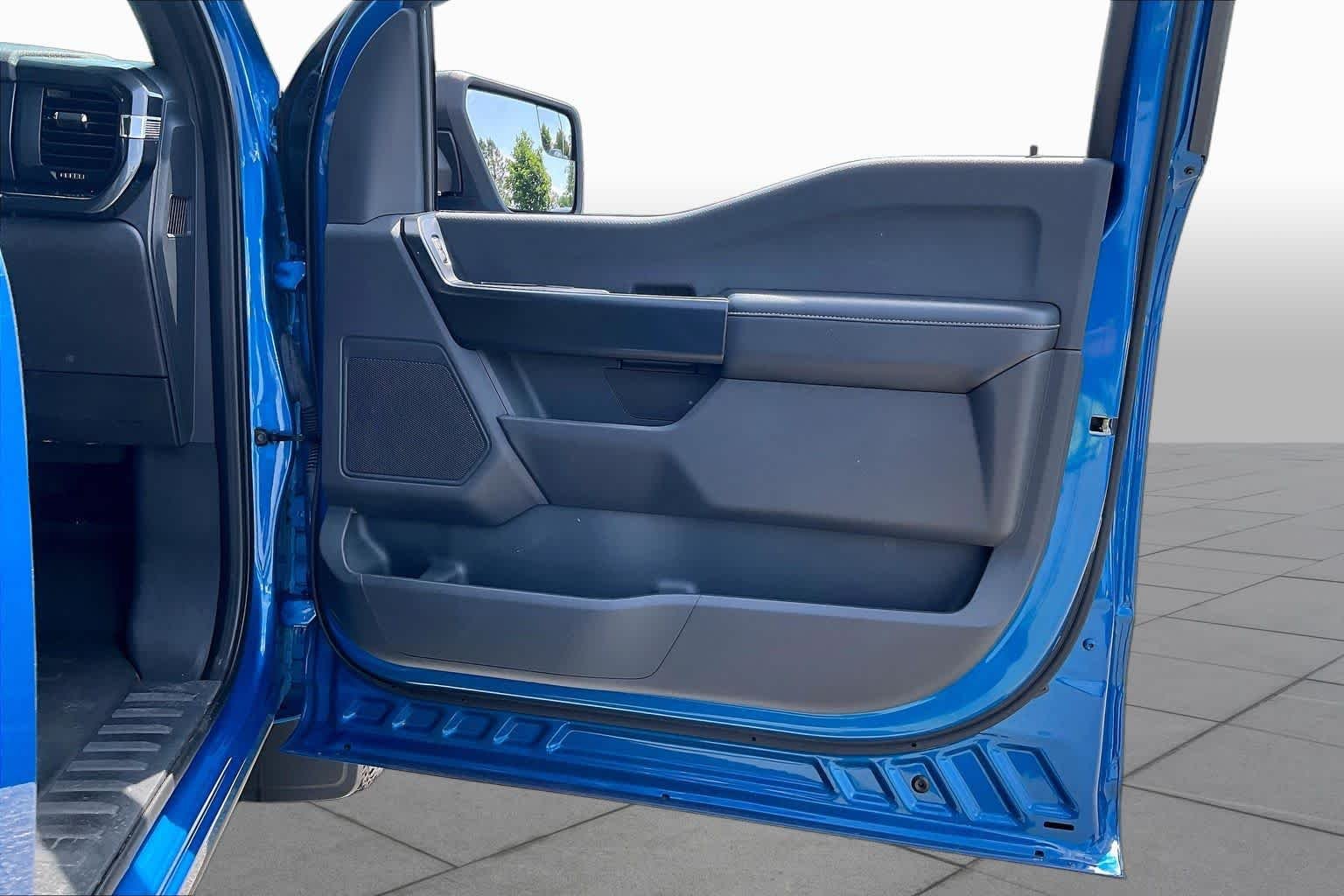 Used 2021 Velocity Blue Metallic Ford XL image 20
