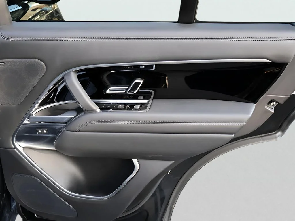 2023 Land Rover Range Rover SE - Photo 14