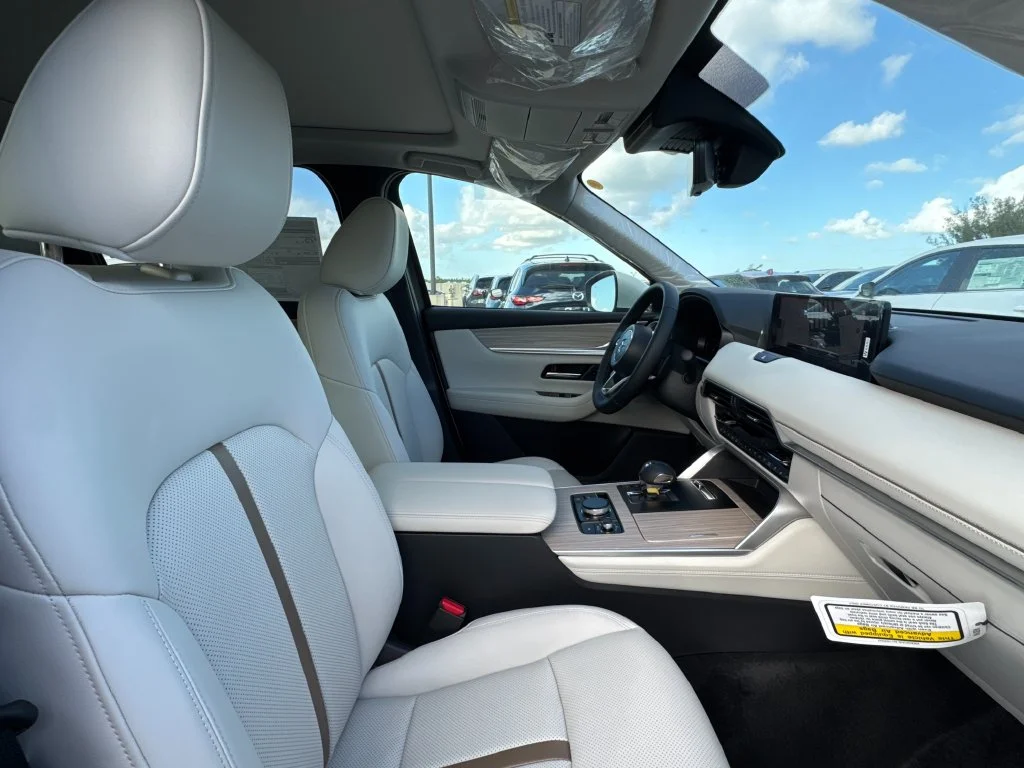 New 2026 Rhodium White Premium Mazda 3.3 Turbo Premium Plus AWD image 11