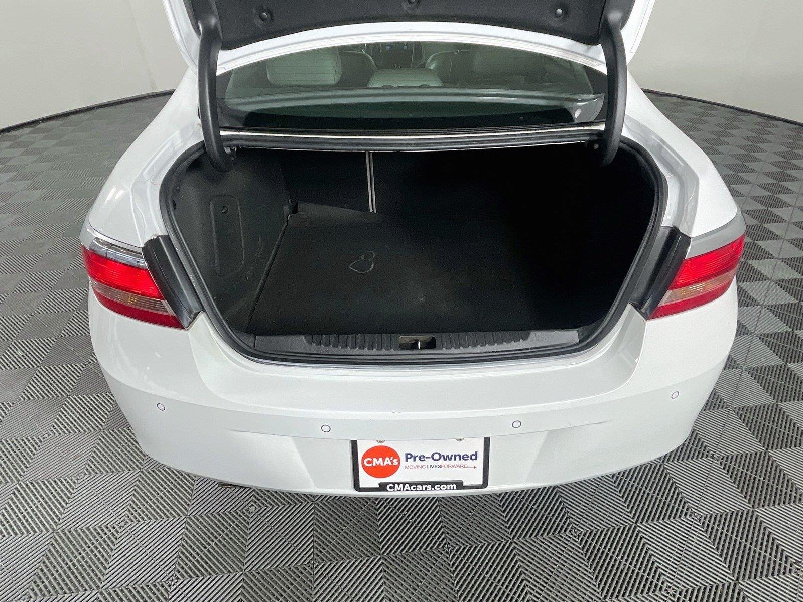 Used 2017 SUMMIT WHITE Buick Sport Touring image 27