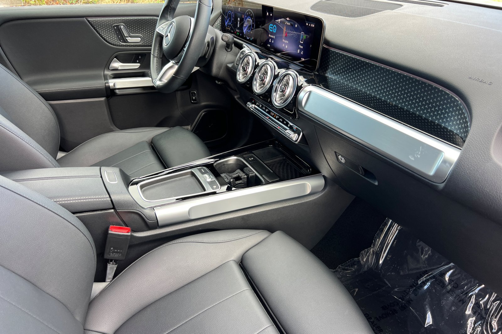 Certified Used 2024 Polar White Mercedes-Benz 250+ image 18