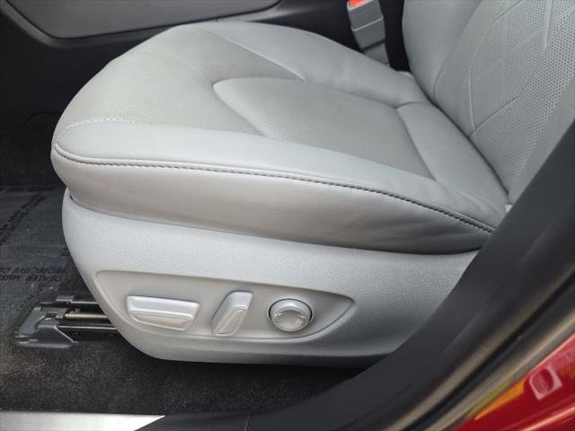 Certified Used 2025 RUBY FLARE PEARL Toyota  image 26