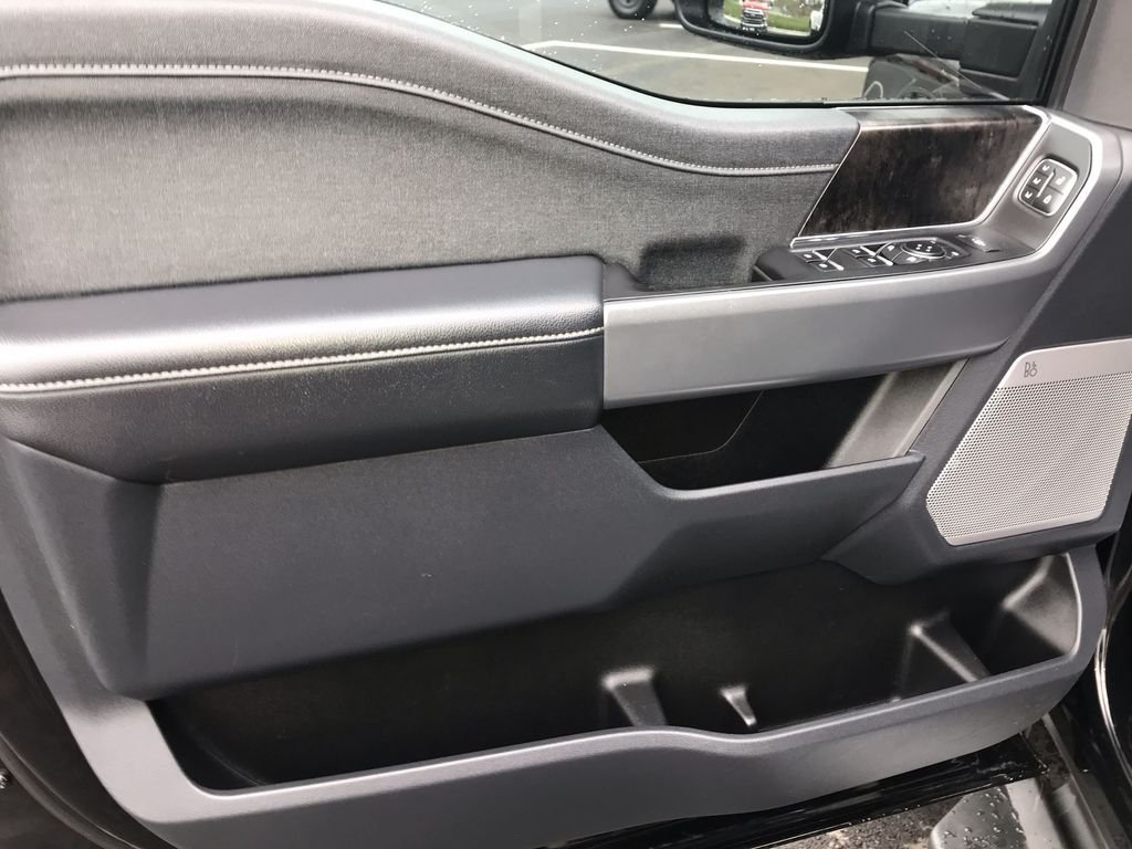 Used 2023 Black Ford  image 13